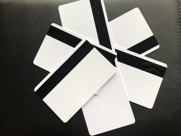 Пустые белые лоснистые визитные карточки ПВК пластиковые с Хико магнитные 85.5кс54кс0.76мм